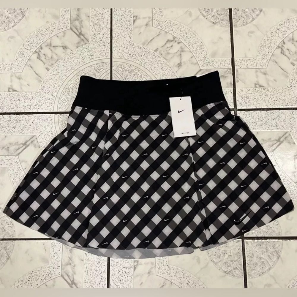Nike Dri-FIT Club Printed Black White Tennis Skort Women’s Size M DX1142-010 NWT